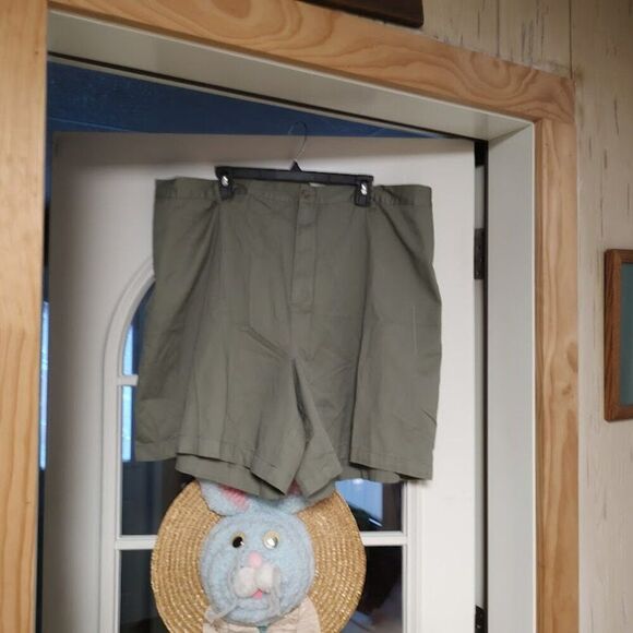 New White Stag Plus Washed Olive Shorts Size Women's 26W - Picture 1 of 3